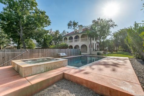 120 W Craig Place San Antonio TX 78212