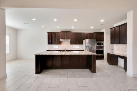 4207 Saddle Spur San Antonio TX 78253