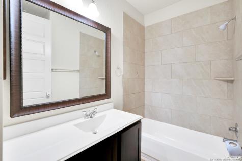 4207 Saddle Spur San Antonio TX 78253