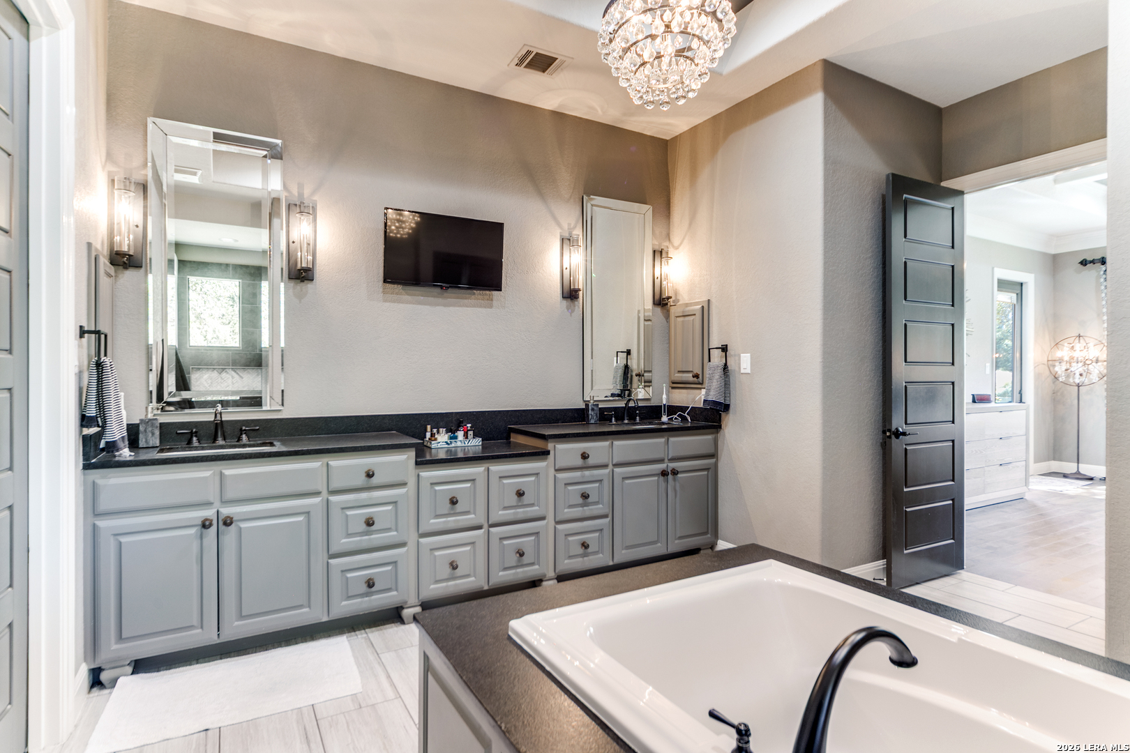 148 Woodland Fair Oaks Ranch TX 78015