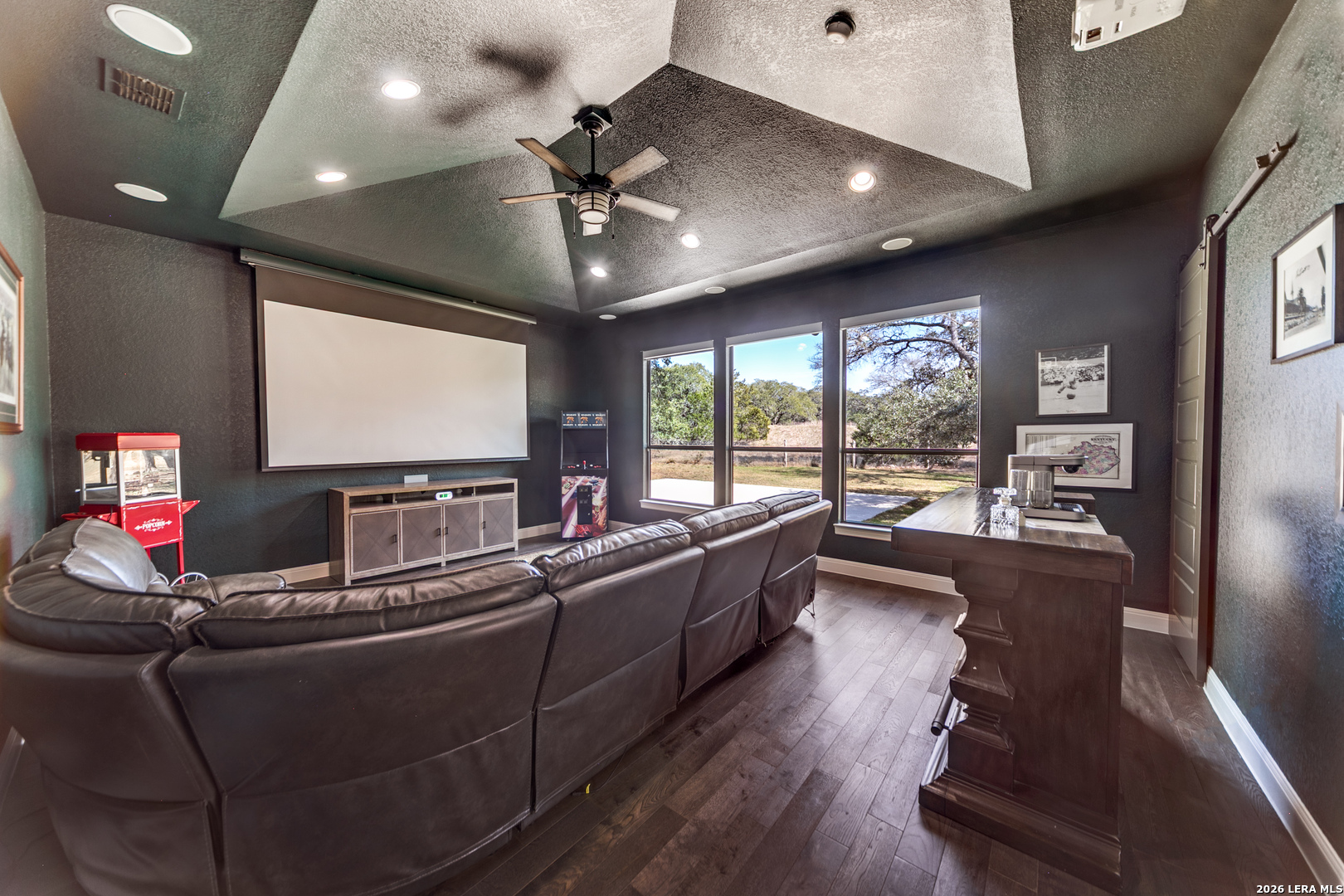 148 Woodland Fair Oaks Ranch TX 78015