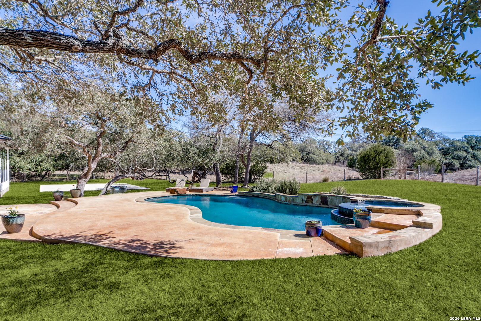 148 Woodland Fair Oaks Ranch TX 78015