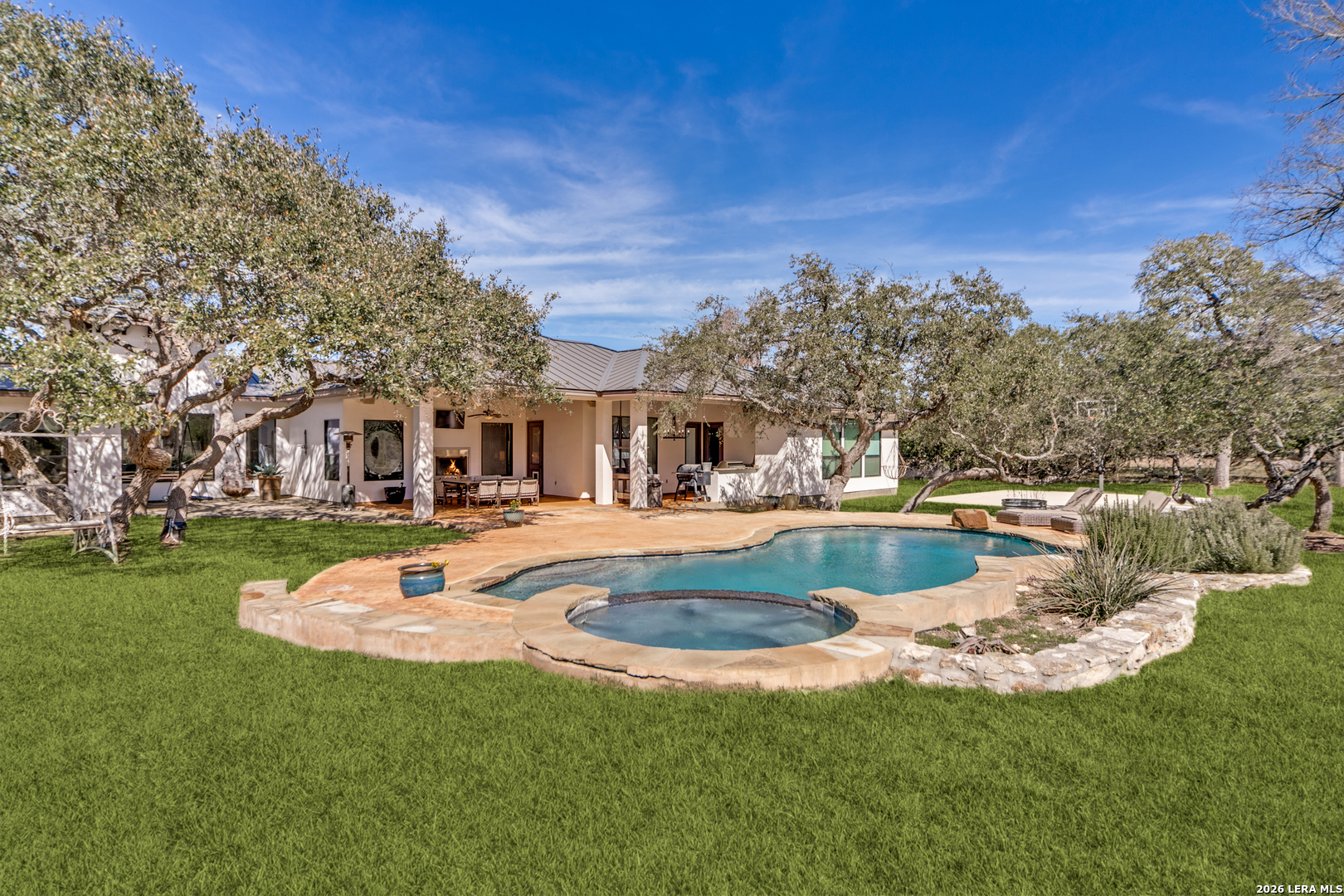 148 Woodland Fair Oaks Ranch TX 78015