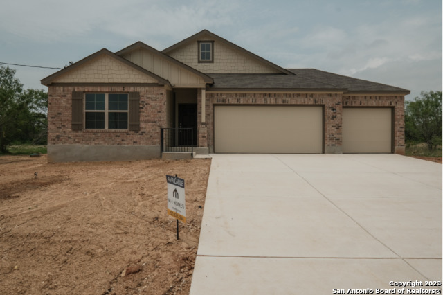 125 Cheyenne Drive Floresville TX 78114