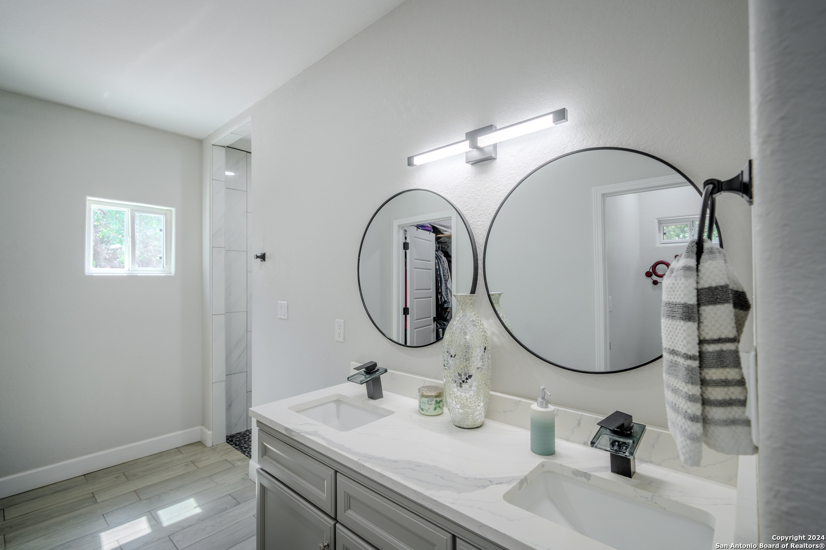 28326 Bonn Mountain San Antonio TX 78260