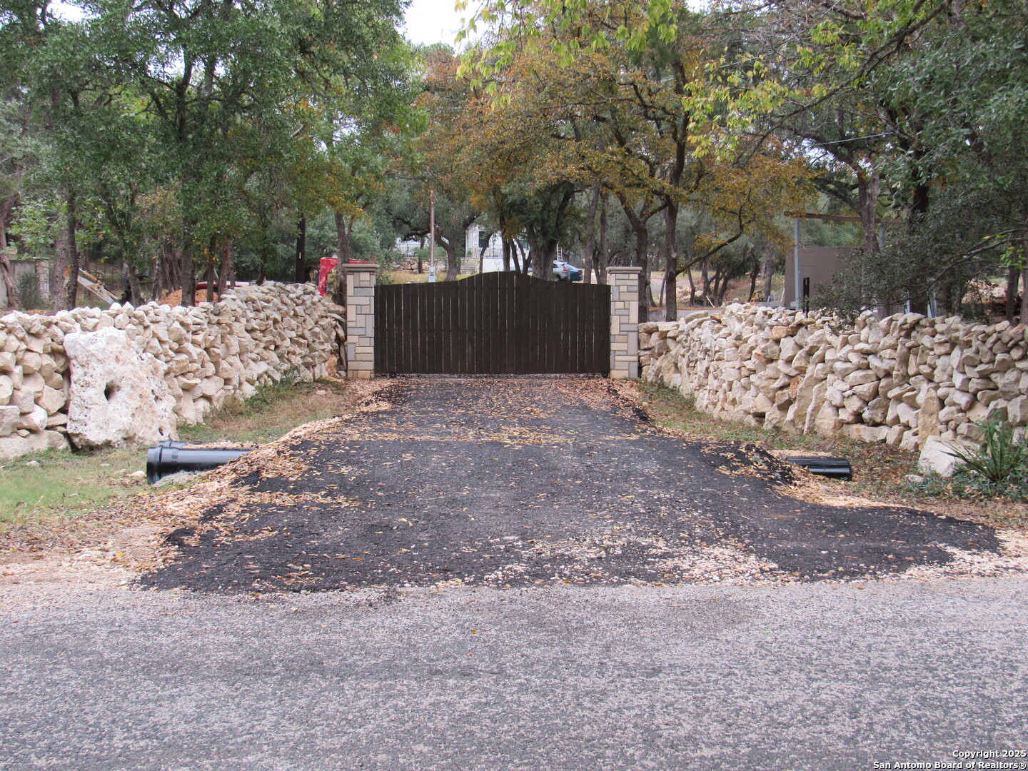 28326 Bonn Mountain San Antonio TX 78260