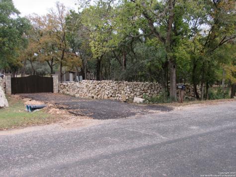 28326 Bonn Mountain San Antonio TX 78260