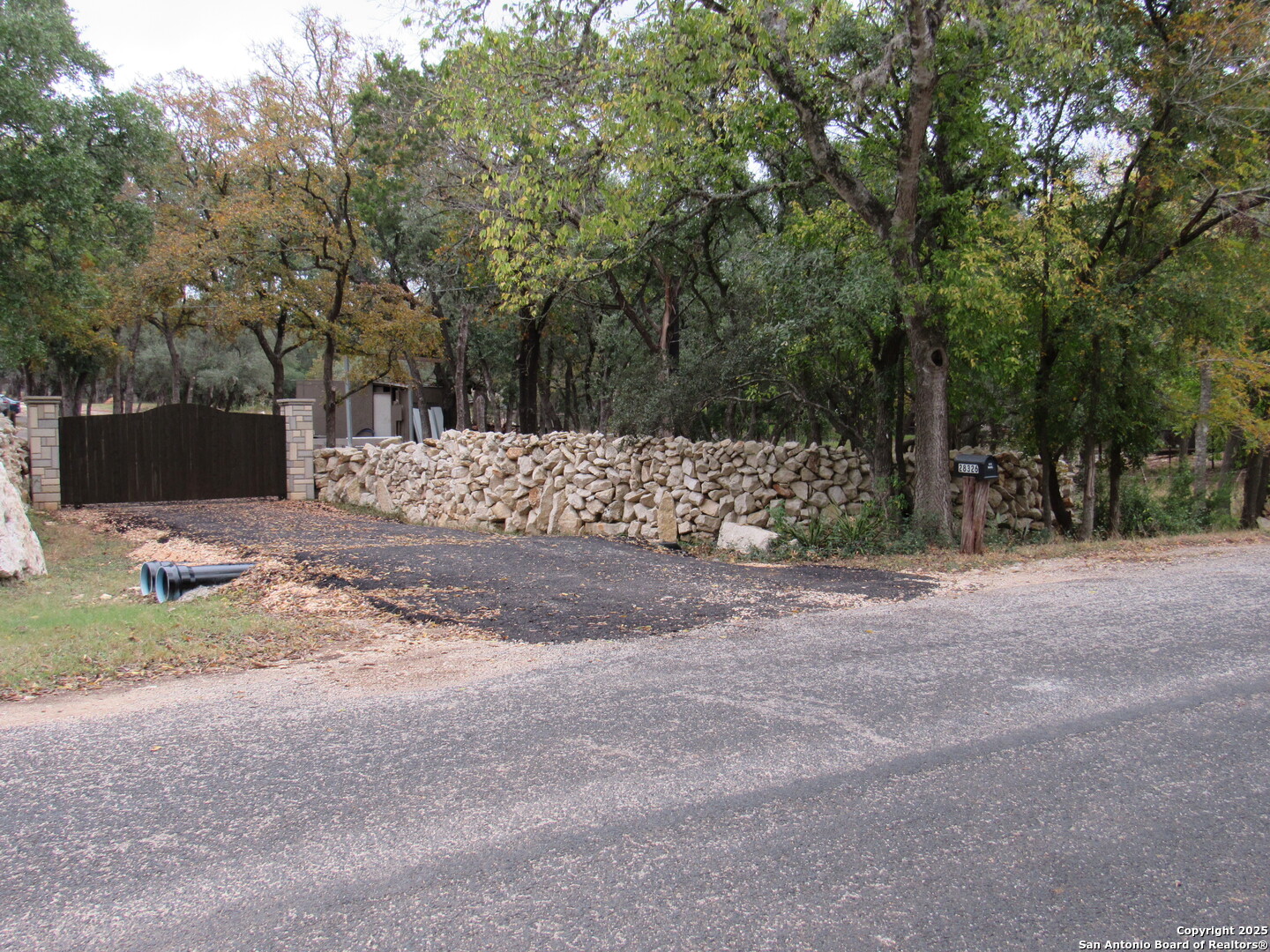28326 Bonn Mountain San Antonio TX 78260