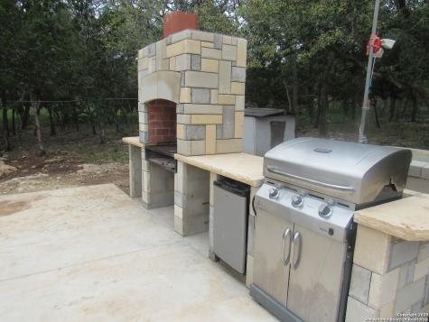 28326 Bonn Mountain San Antonio TX 78260
