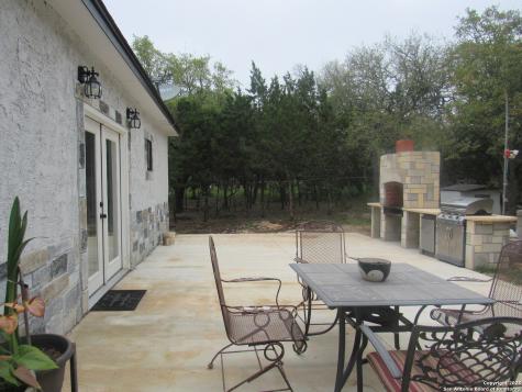 28326 Bonn Mountain San Antonio TX 78260