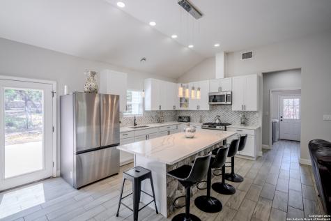 28326 Bonn Mountain San Antonio TX 78260