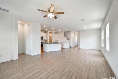 4406 Revetment Way San Antonio TX 78223