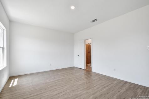4406 Revetment Way San Antonio TX 78223