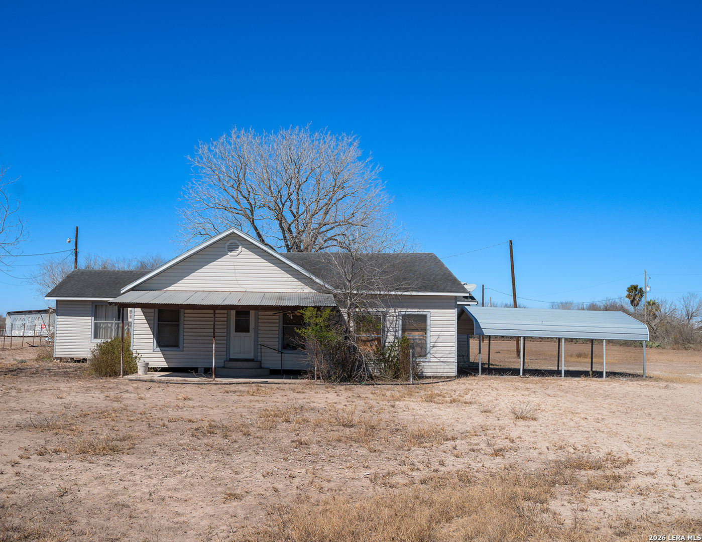 1580 Middle Road George West TX 78022