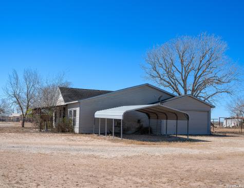 1580 Middle Road George West TX 78022