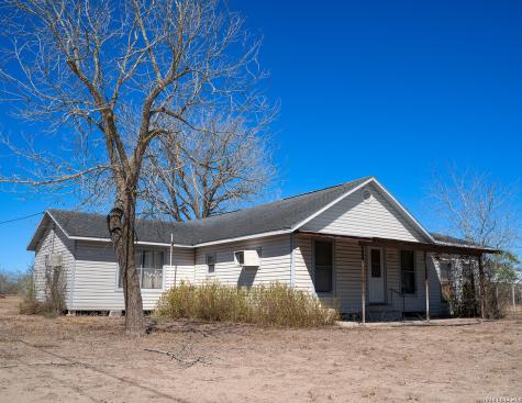 1580 Middle Road George West TX 78022