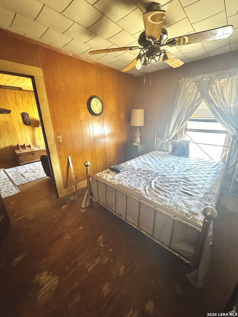 1580 Middle Road George West TX 78022