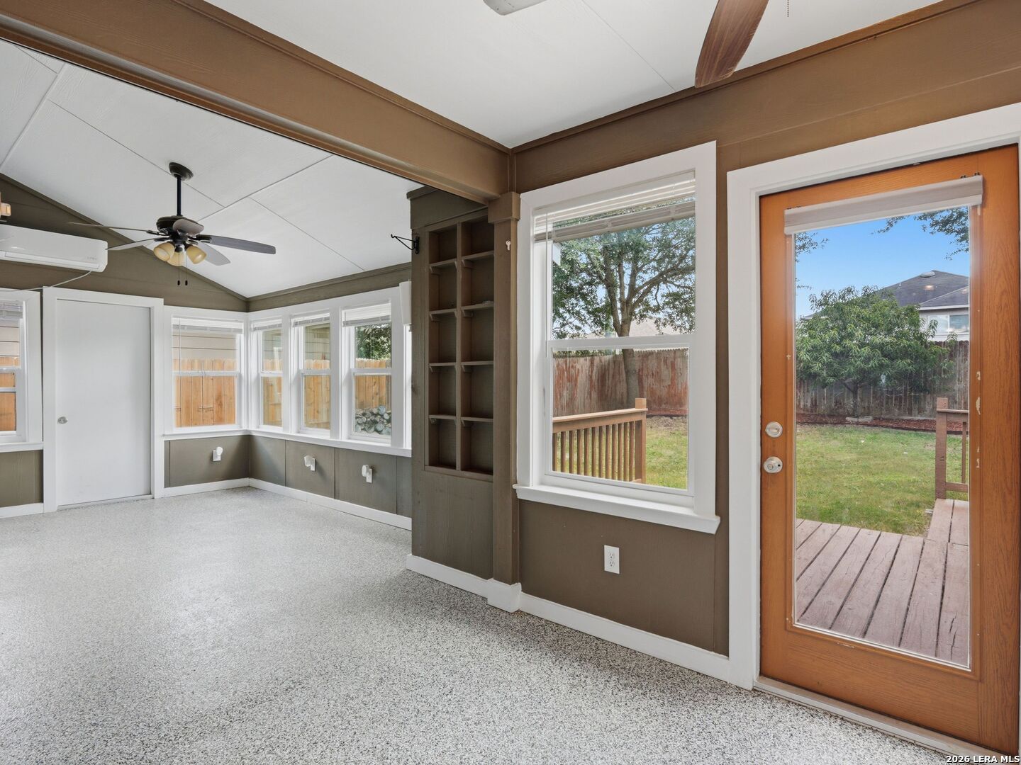 414 Walnut Crest Schertz TX 78154