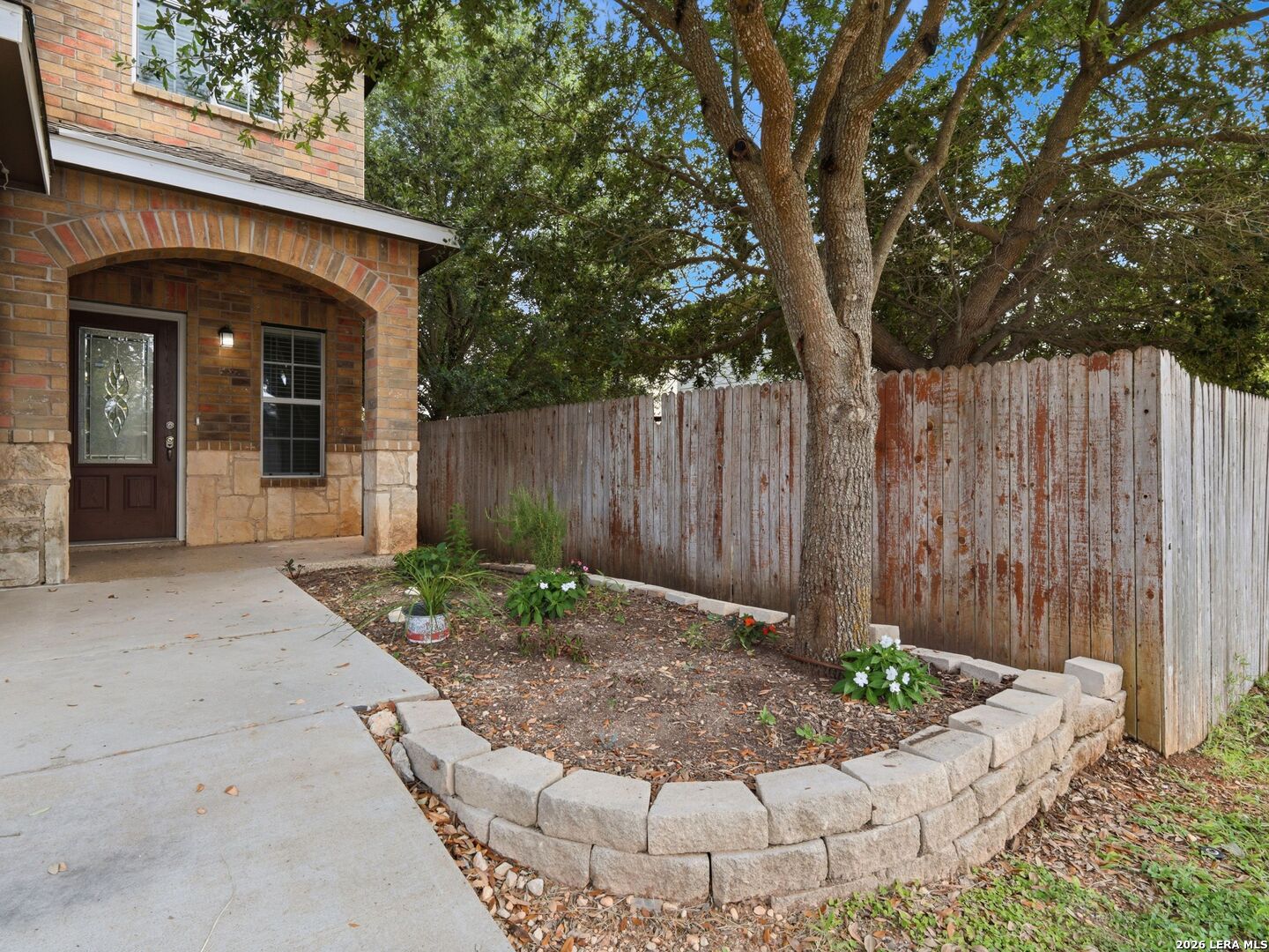 414 Walnut Crest Schertz TX 78154