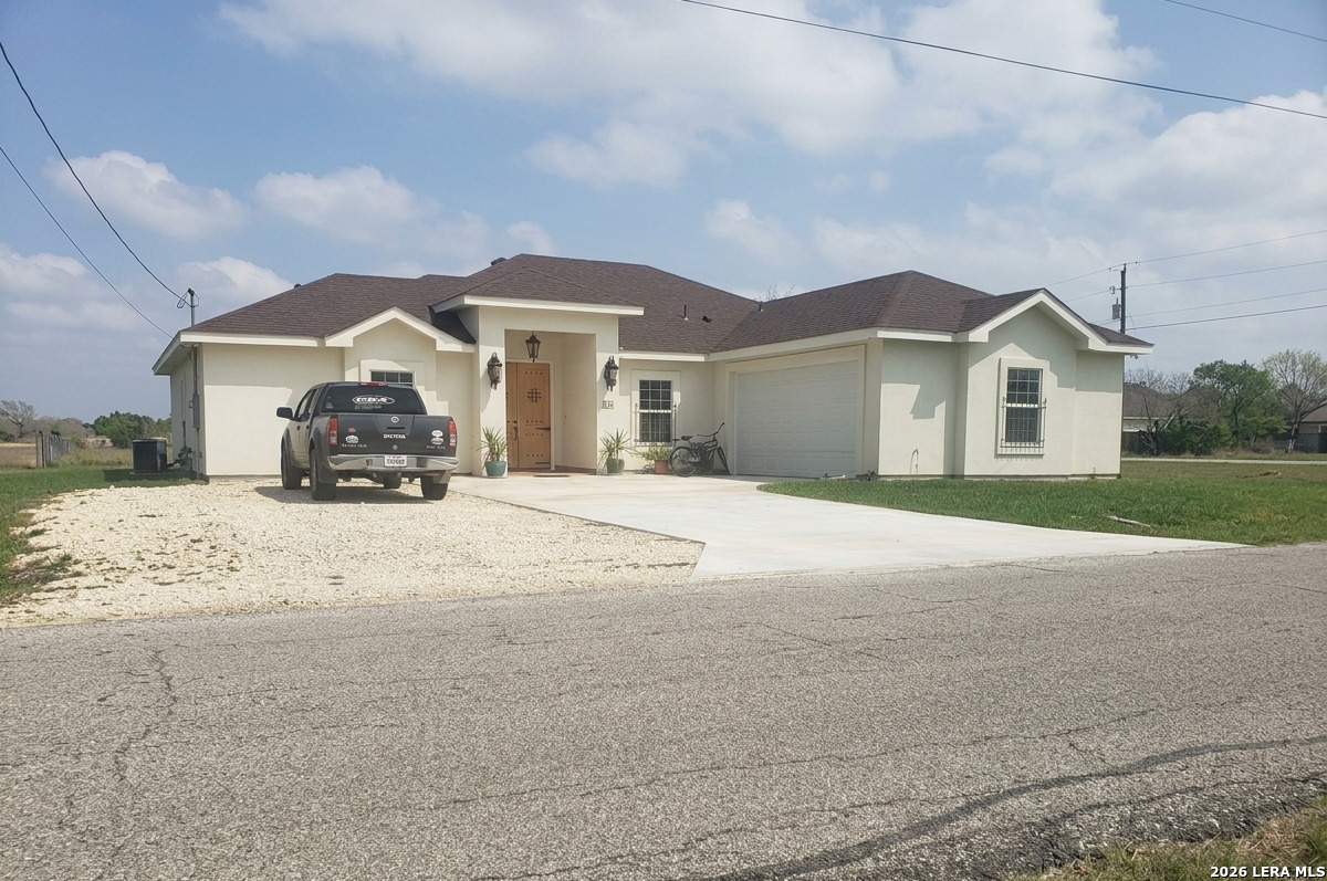 453 Fairway Circle Brackettville TX 78832
