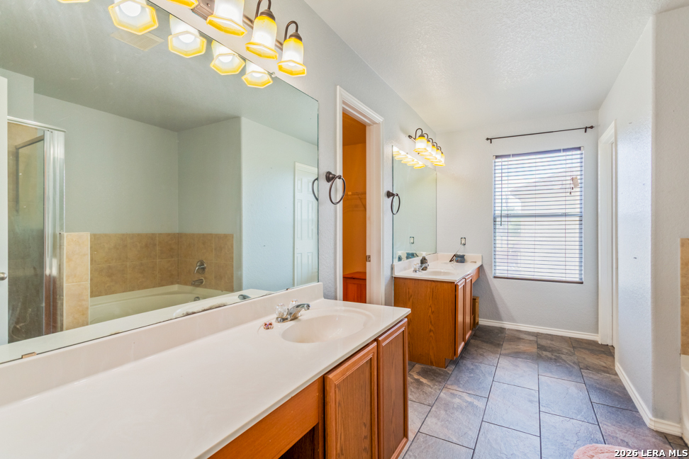 4014 Cinco Rios San Antonio TX 78223