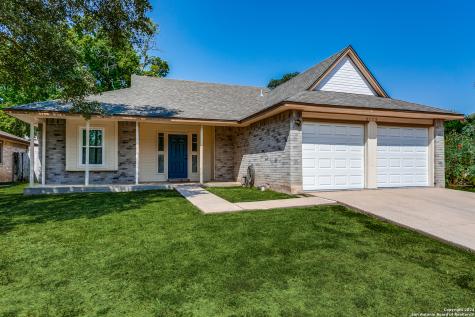 8113 Forest Dawn Live Oak TX 78233