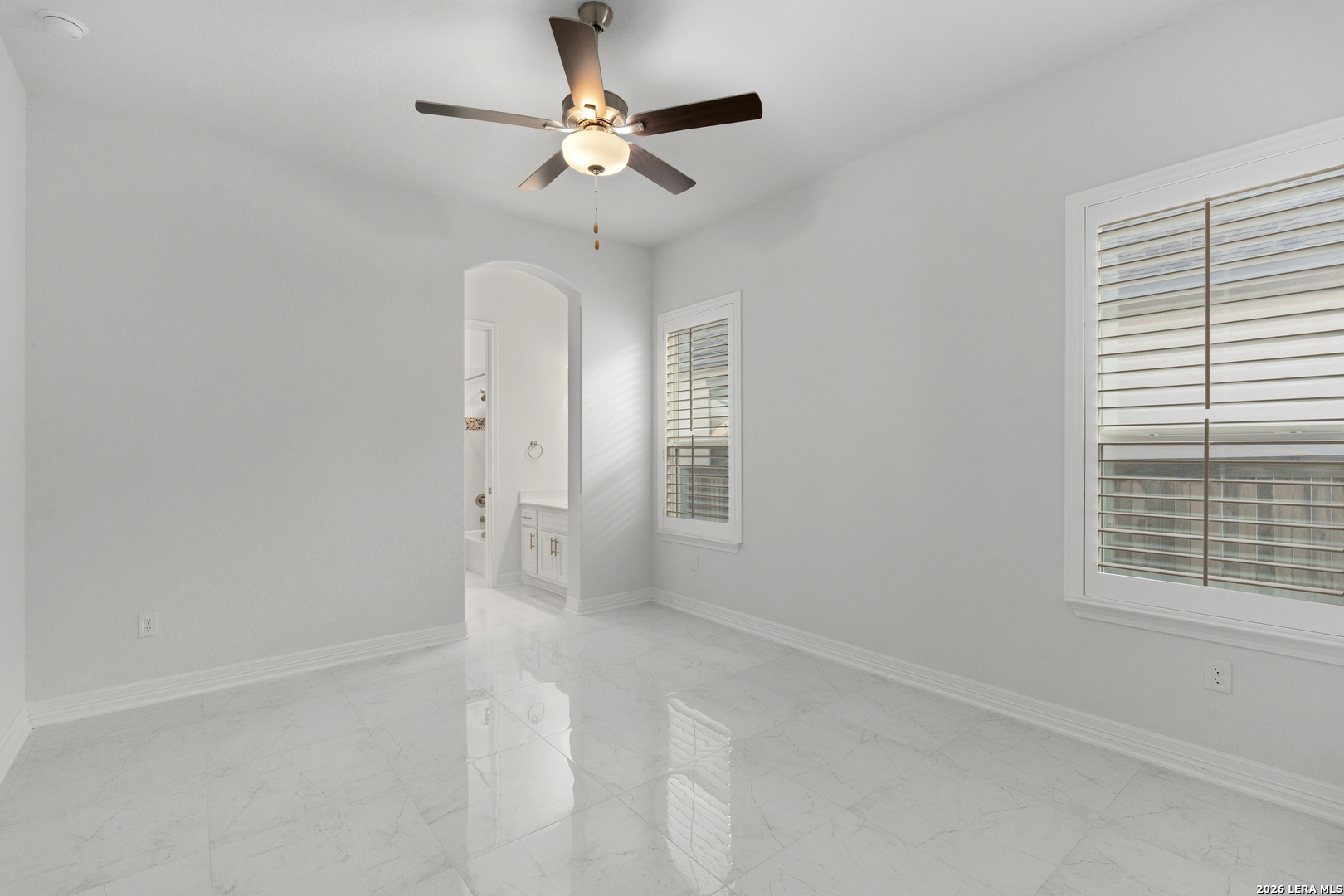 4051 Wood Creek San Antonio TX 78257