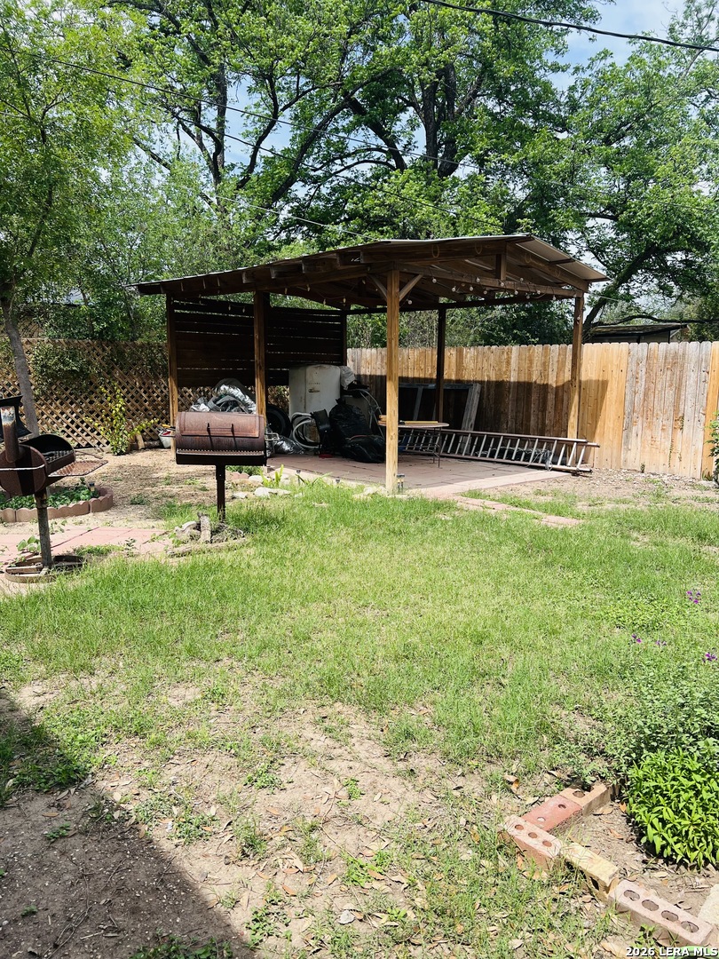 552 Diaz Uvalde TX 78801