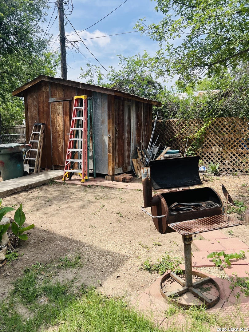 552 Diaz Uvalde TX 78801