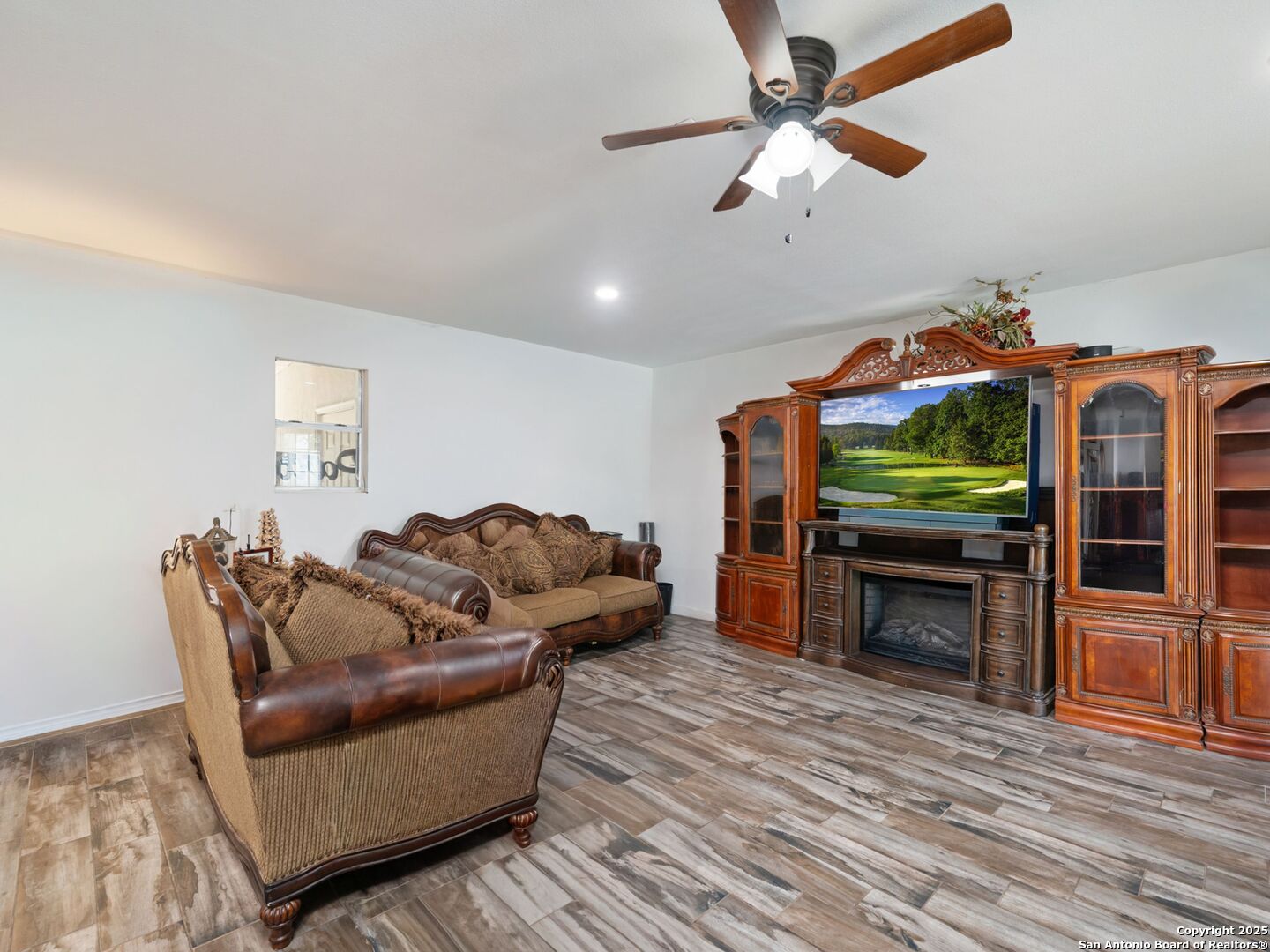 6472 Whitby San Antonio TX 78240