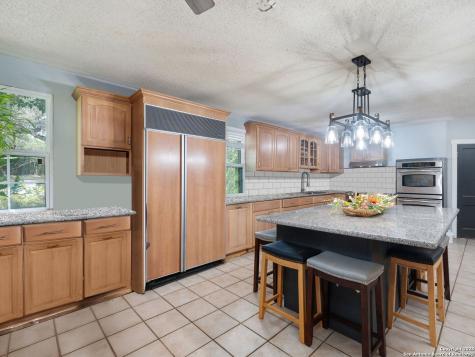 6472 Whitby San Antonio TX 78240