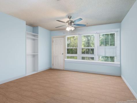6472 Whitby San Antonio TX 78240