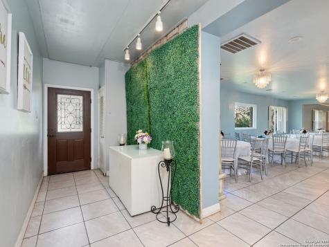 6472 Whitby San Antonio TX 78240