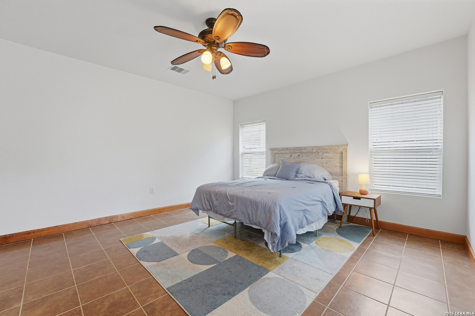 325 Sollock Devine TX 78016