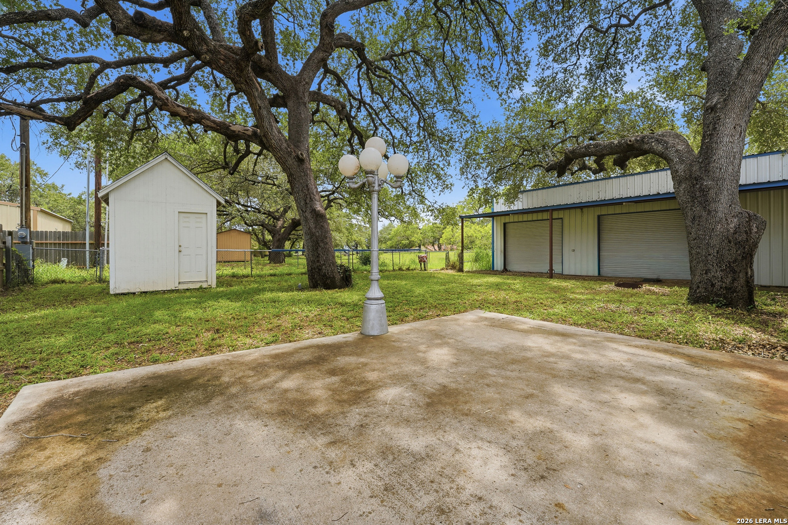 325 Sollock Devine TX 78016