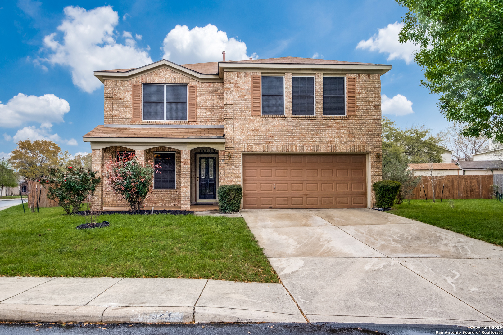 10323 Mission Creek Converse TX 78109