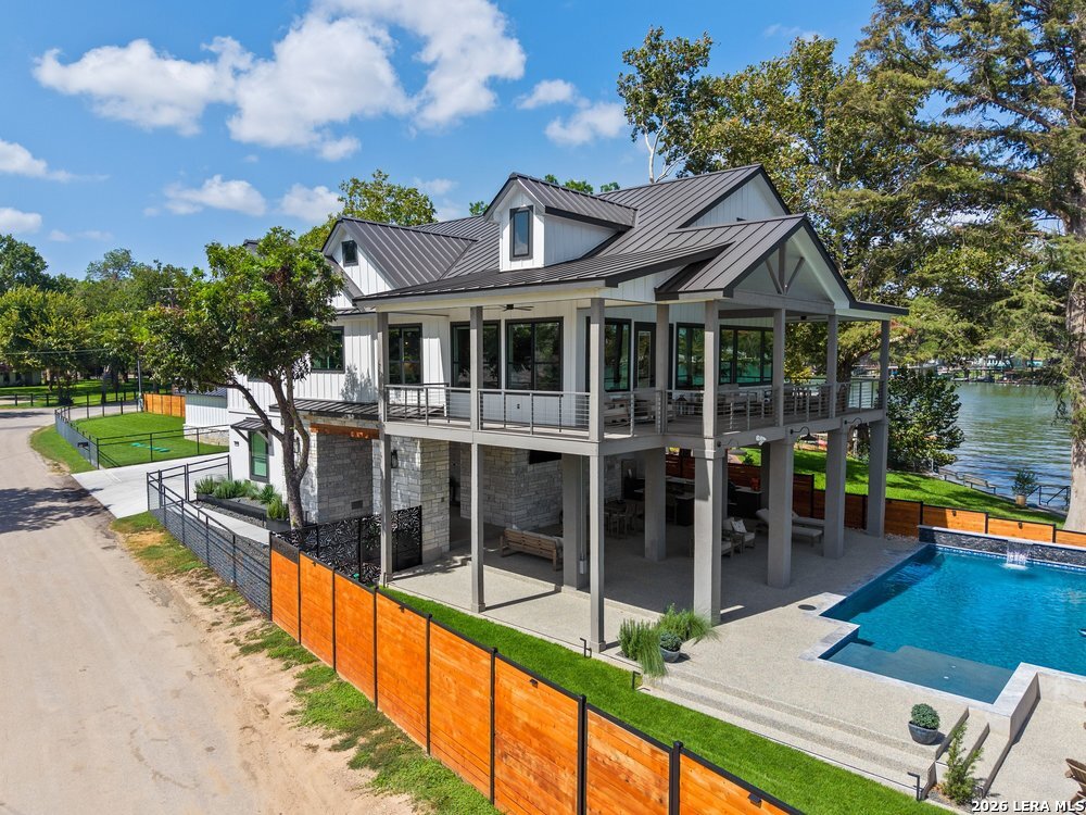 270 Isle Of View Drive Mcqueeney TX 78123