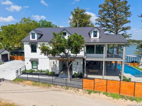 270 Isle Of View Drive Mcqueeney TX 78123