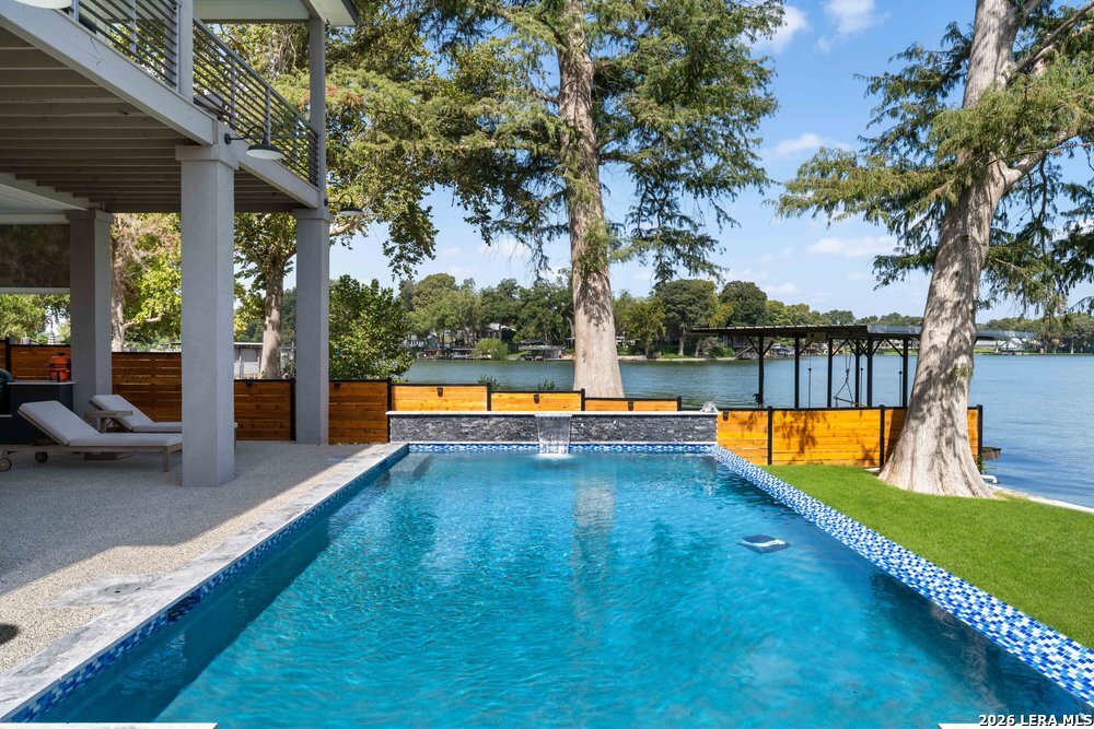 270 Isle Of View Drive Mcqueeney TX 78123