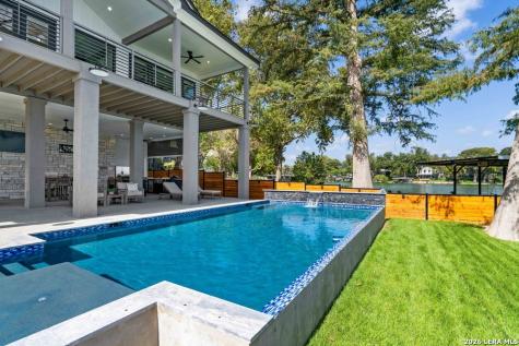 270 Isle Of View Drive Mcqueeney TX 78123