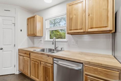 1060 Poplar Court Fischer TX 78623