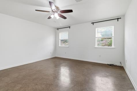 1060 Poplar Court Fischer TX 78623
