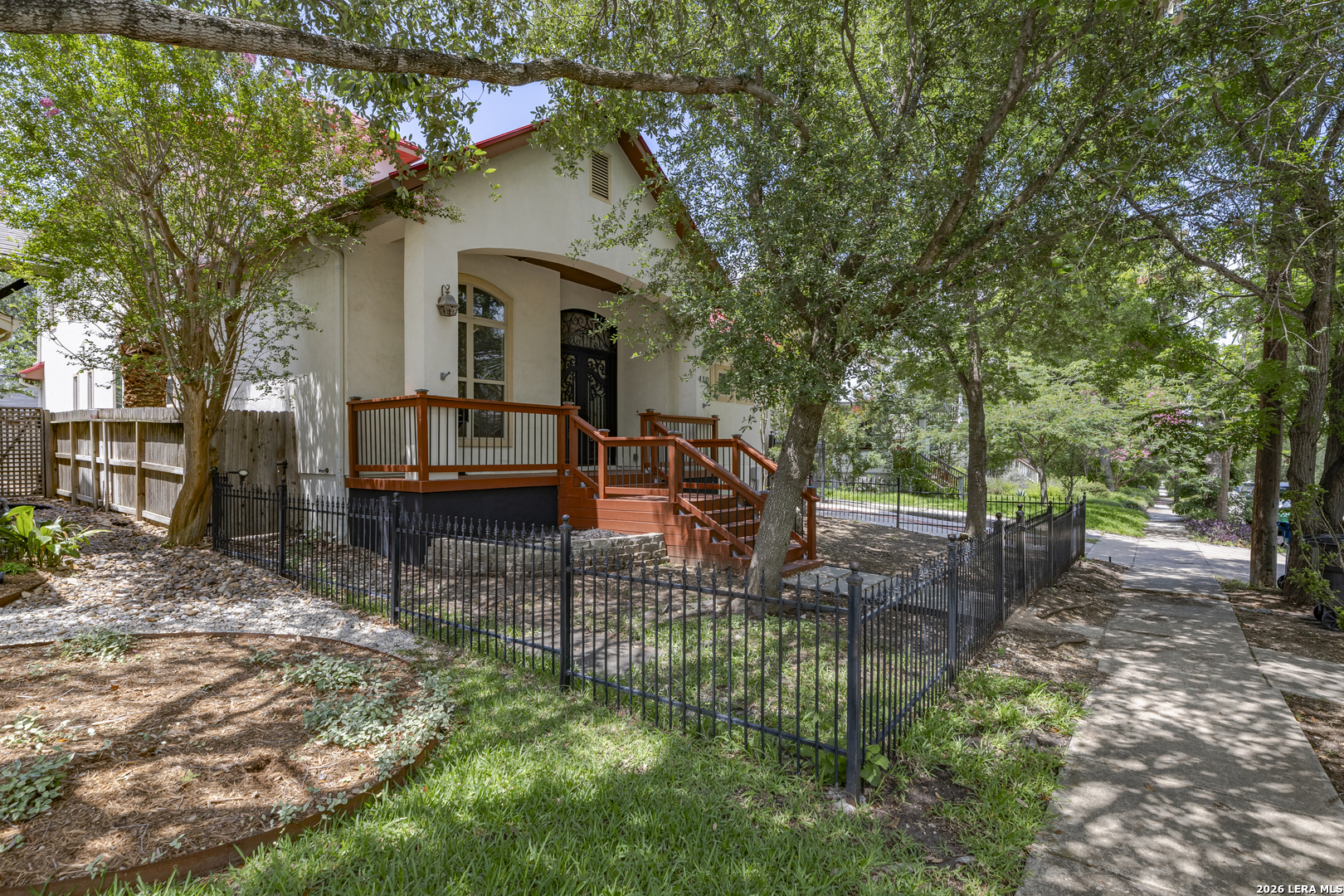 410 Queen Anne Court San Antonio TX 78209