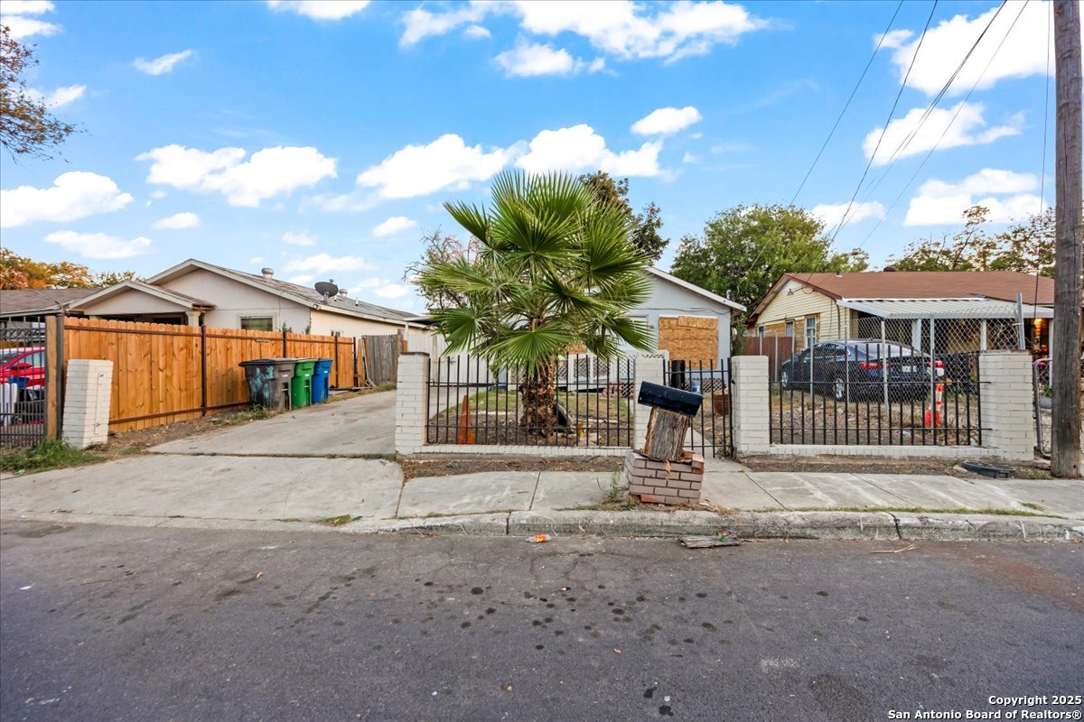 1026 Fitch San Antonio TX 78211