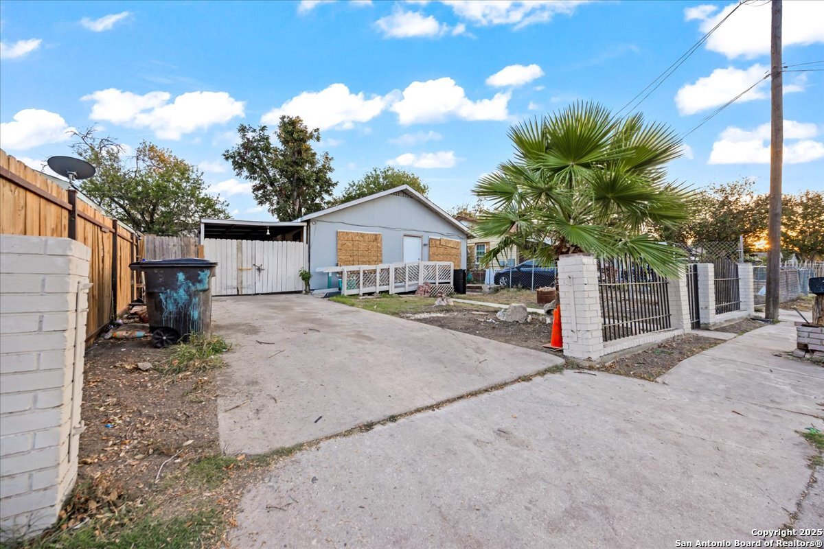 1026 Fitch San Antonio TX 78211