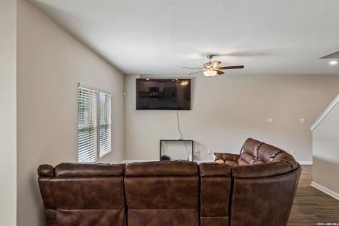 605 Oleander Creek Seguin TX 78155