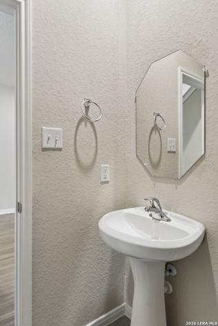 605 Oleander Creek Seguin TX 78155