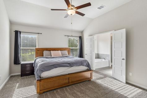 605 Oleander Creek Seguin TX 78155