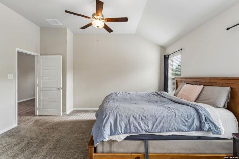 605 Oleander Creek Seguin TX 78155