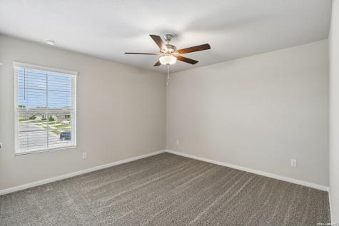605 Oleander Creek Seguin TX 78155